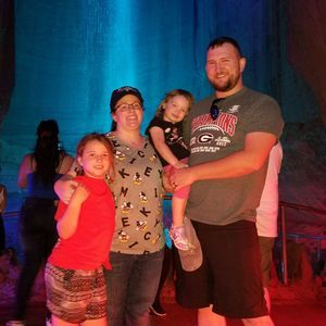 Meet your Posher, Theron